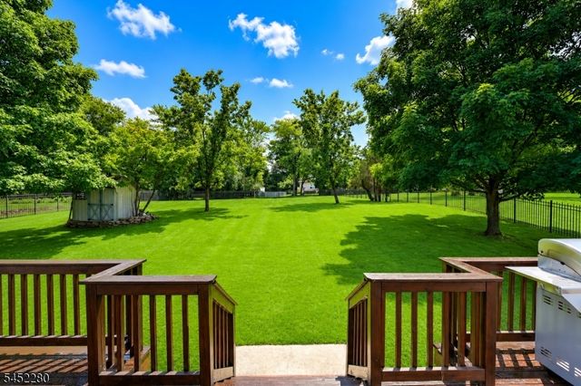 114 BRANDON CT, Branchburg Twp., NJ 08853