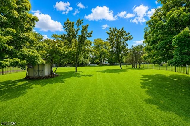 114 BRANDON CT, Branchburg Twp., NJ 08853