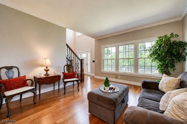 114 BRANDON CT, Branchburg Twp., NJ 08853