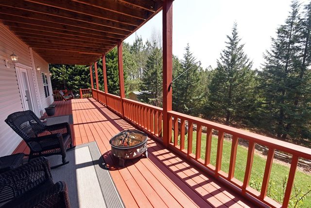 135 W Longview Drive, Blairsville, GA 30512