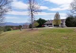135 W Longview Drive, Blairsville, GA 30512