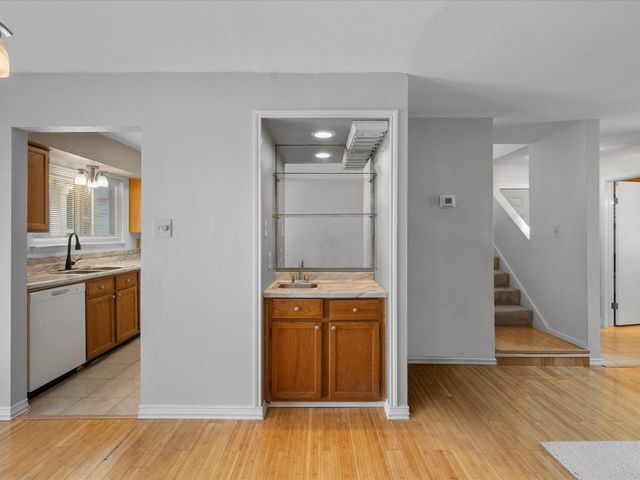 18515 Egret Bay Boulevard 1101, Webster, TX 77058