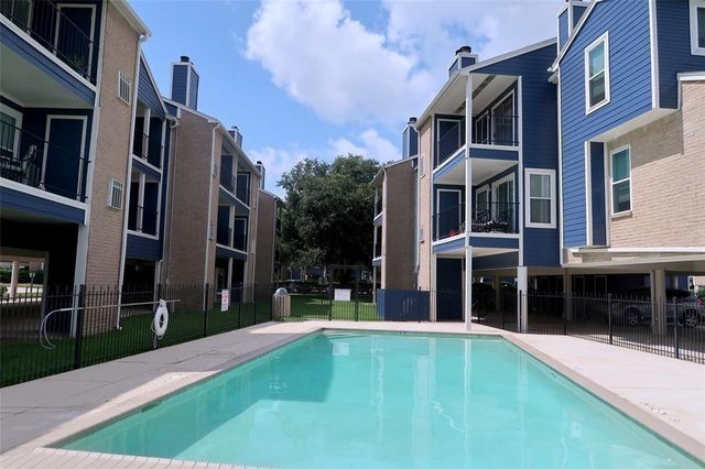 18515 Egret Bay Boulevard 1101, Webster, TX 77058