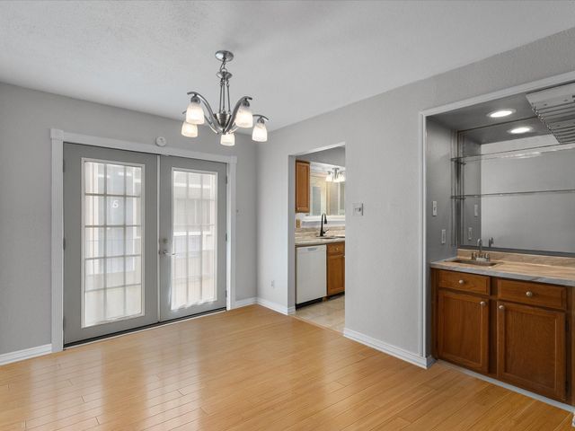 18515 Egret Bay Boulevard 1101, Webster, TX 77058