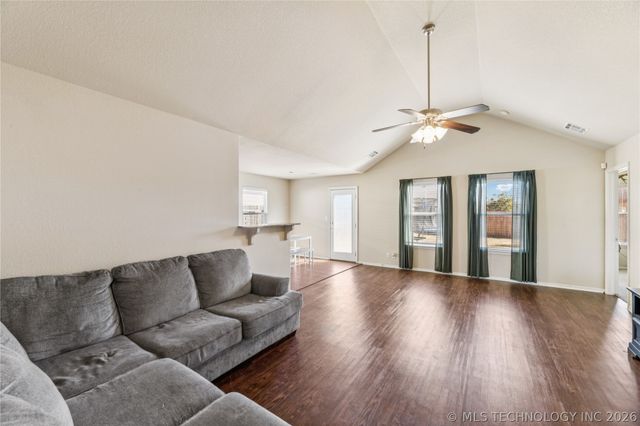 10709 N 153rd East Avenue, Owasso, OK 74055