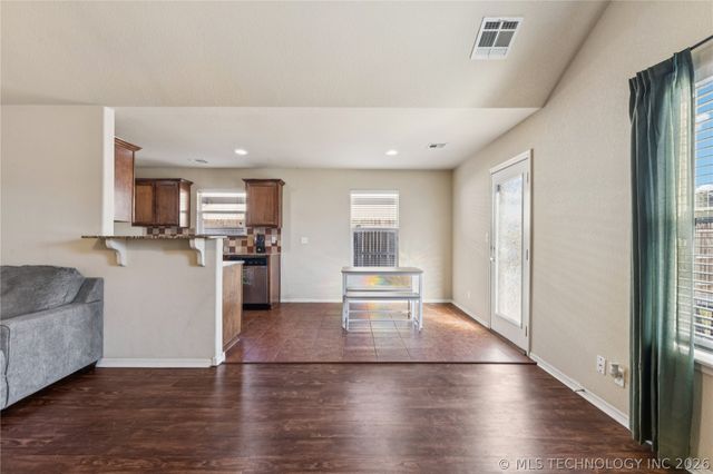 10709 N 153rd East Avenue, Owasso, OK 74055