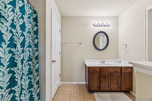 10709 N 153rd East Avenue, Owasso, OK 74055