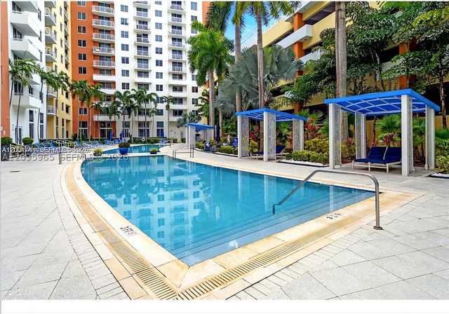 2775 NE 187th St 225, Aventura, FL 33180