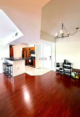 2775 NE 187th St 225, Aventura, FL 33180