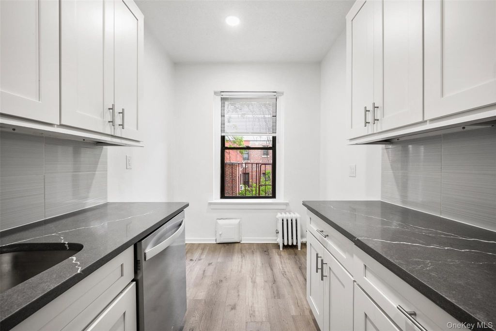 663 Locust Street 5-D, Fleetwood, NY 10552 — photo 5