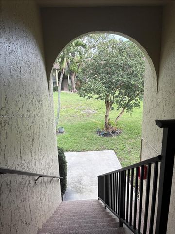721 Sunny Pine Way C2, Greenacres, FL 33415