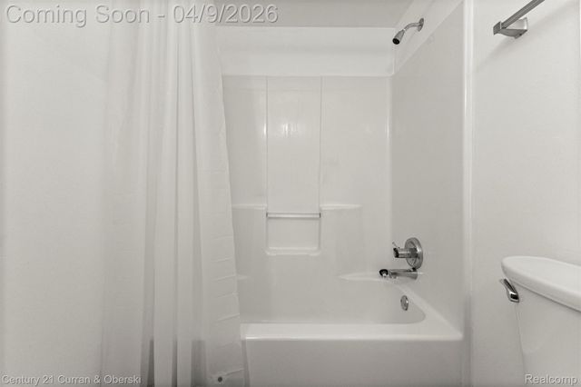 10161 Nancys Boulevard 92, Grosse Ile Township, MI 48138