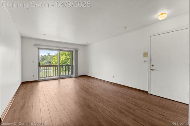 10161 Nancys Boulevard 92, Grosse Ile Township, MI 48138