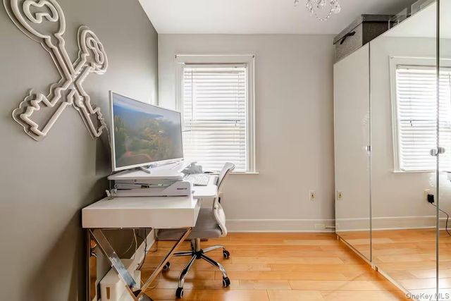 151-05 20th Road 20th, Whitestone, NY 11357