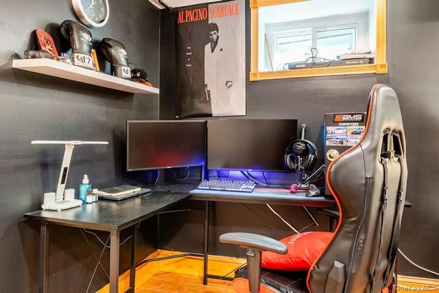 151-05 20th Road 20th, Whitestone, NY 11357