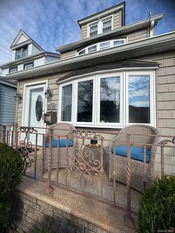 151-05 20th Road 20th, Whitestone, NY 11357