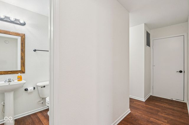 10881 Mansfield Way, Ingalls, IN 46048