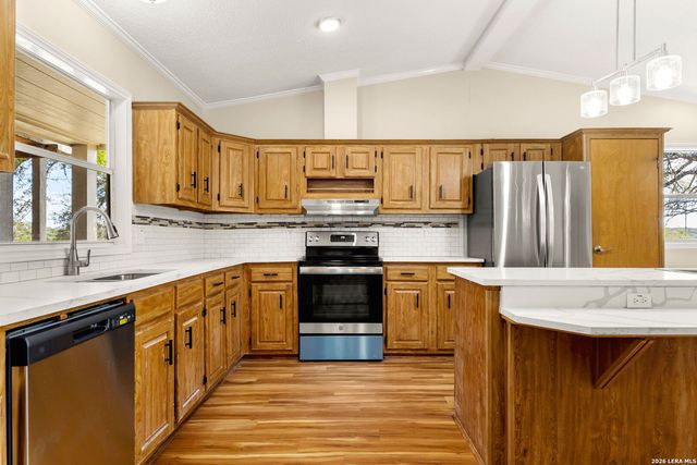 4551 chamberlain, Canyon Lake, TX 78133