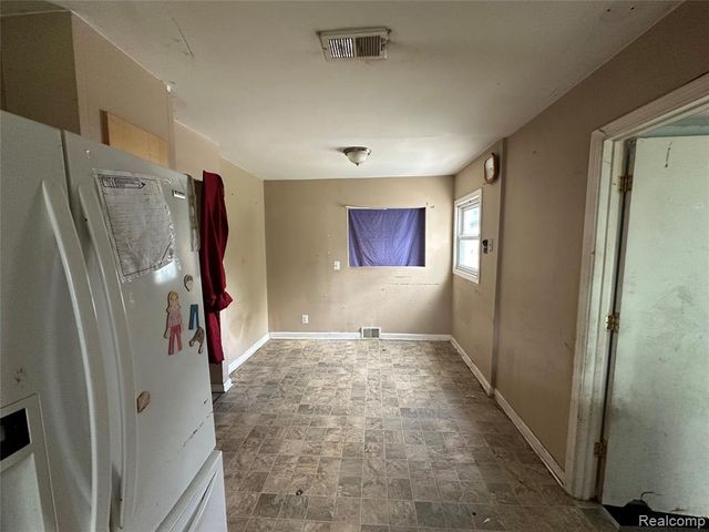 29009 Dawson Street, Garden City, MI 48135