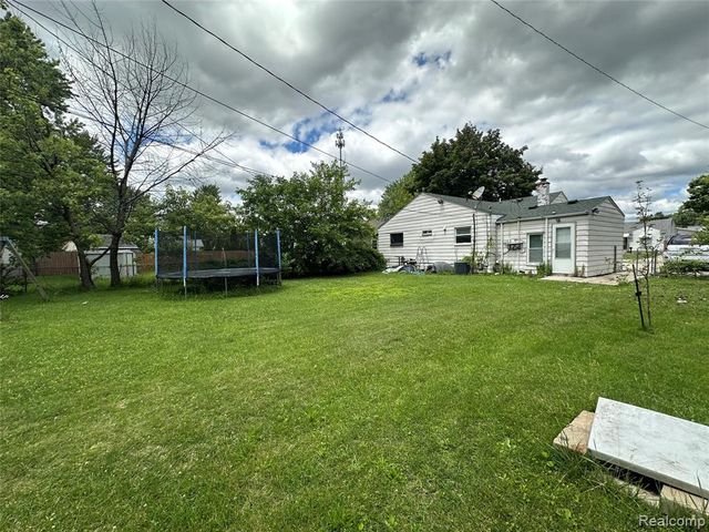 29009 Dawson Street, Garden City, MI 48135