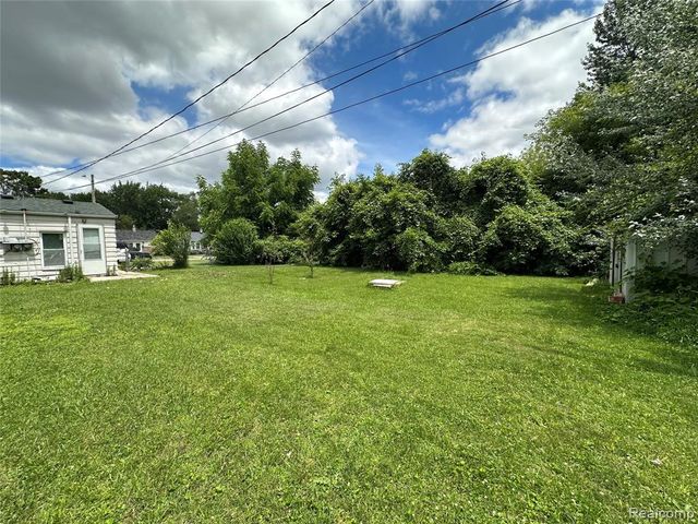 29009 Dawson Street, Garden City, MI 48135