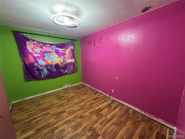 29009 Dawson Street, Garden City, MI 48135