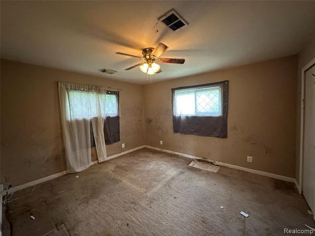 29009 Dawson Street, Garden City, MI 48135