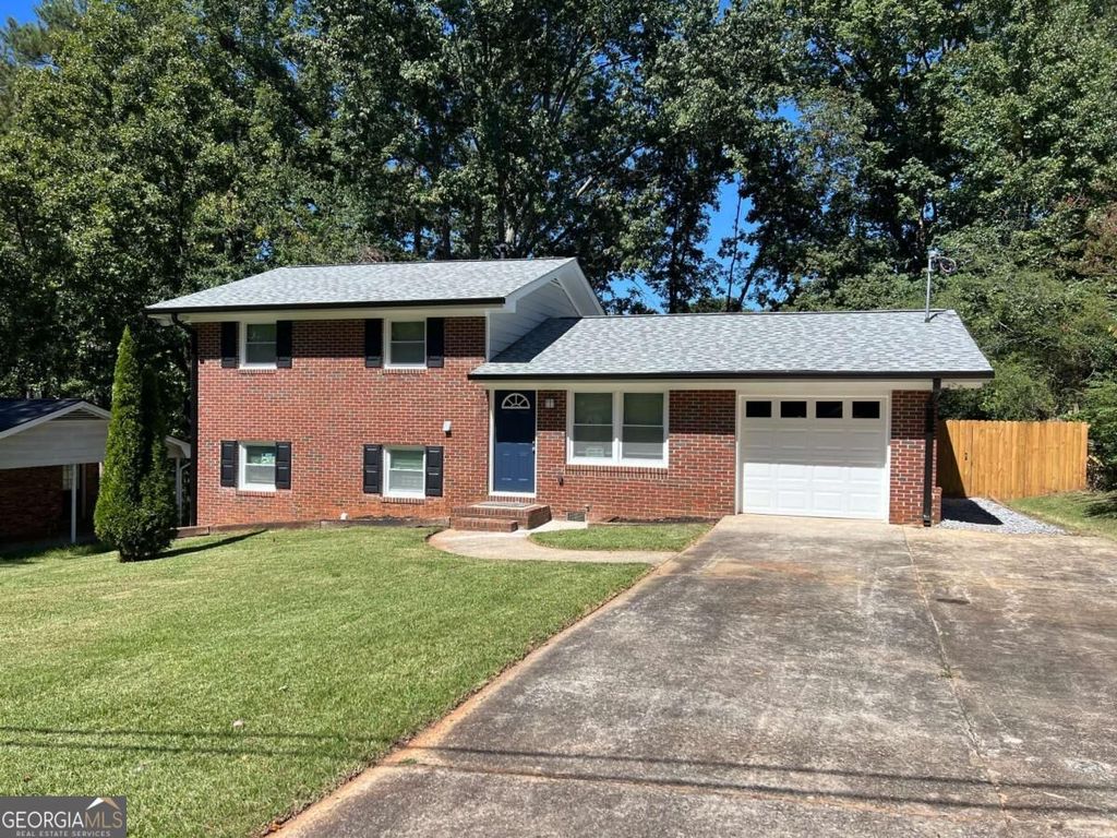 988 Tamarack Trail, Forest Park, GA 30297 — exterior