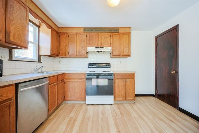 67 Blackstone St 67, Bellingham, MA 02019