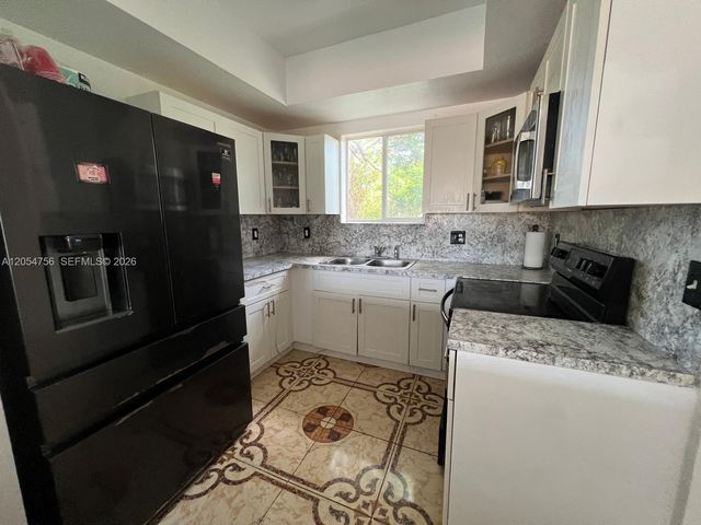 7516 NE 1st Avenue 203, Miami, FL 33138