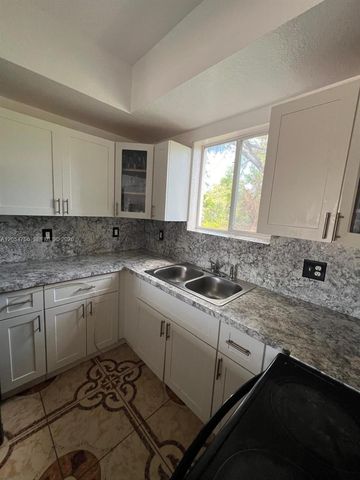 7516 NE 1st Avenue 203, Miami, FL 33138