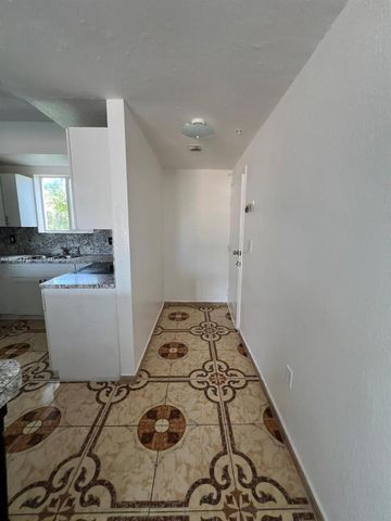 7516 NE 1st Avenue 203, Miami, FL 33138