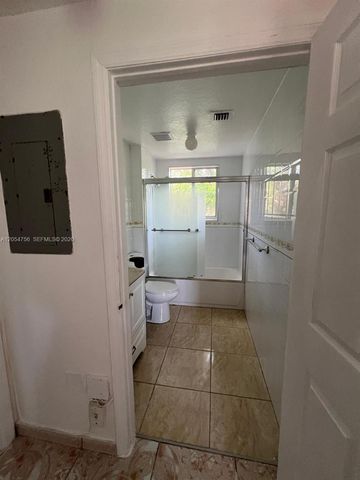 7516 NE 1st Avenue 203, Miami, FL 33138