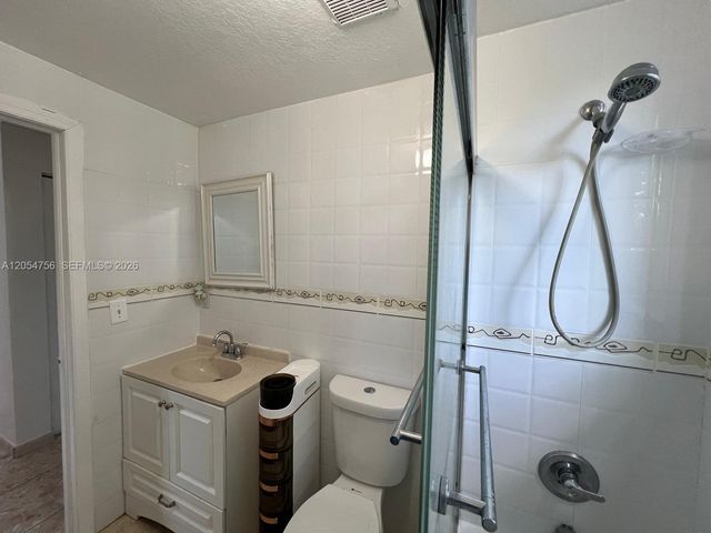 7516 NE 1st Avenue 203, Miami, FL 33138