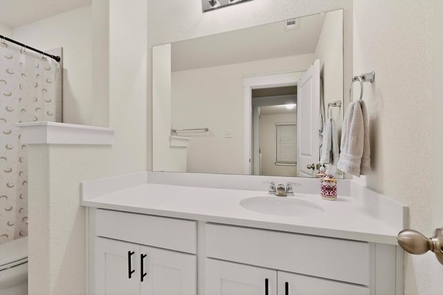 639 Pheasant Hill LN, Georgetown, TX 78628