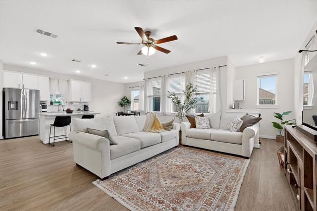 639 Pheasant Hill LN, Georgetown, TX 78628