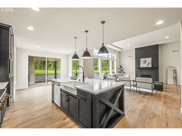 1815 Ne 196th Ave, Vancouver, WA 98684
