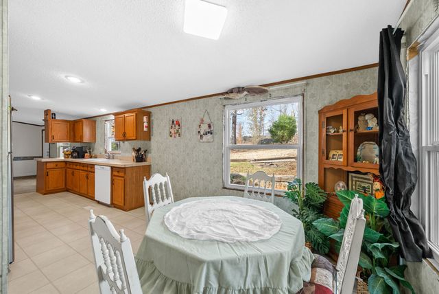 197 Old Homestead Rd, Big Sandy, TN 38221