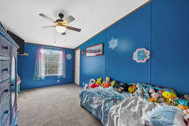 197 Old Homestead Rd, Big Sandy, TN 38221