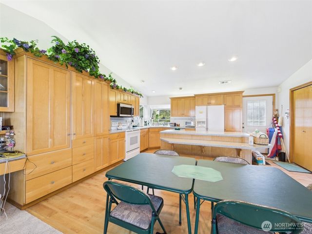 50 Diamond Drive, Pacific Beach, WA 98571