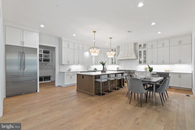 2305 STRYKER AVE, Vienna, VA 22181