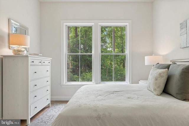 2305 STRYKER AVE, Vienna, VA 22181
