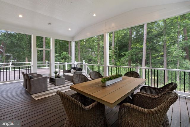 2305 STRYKER AVE, Vienna, VA 22181