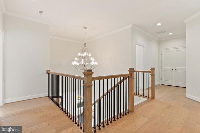 2305 STRYKER AVE, Vienna, VA 22181