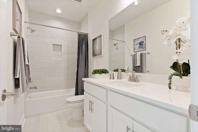 2305 STRYKER AVE, Vienna, VA 22181