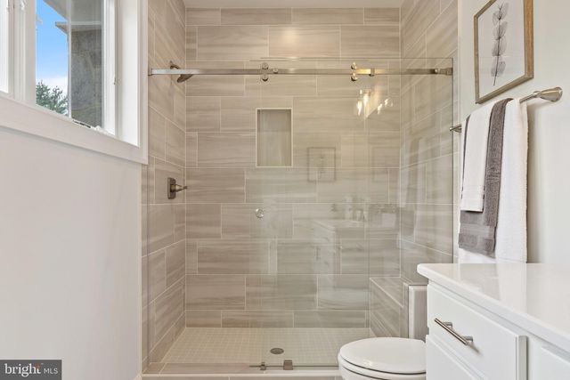 2305 STRYKER AVE, Vienna, VA 22181