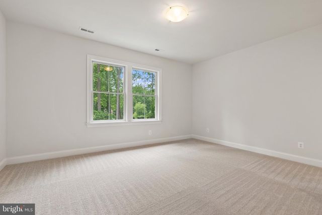 2305 STRYKER AVE, Vienna, VA 22181