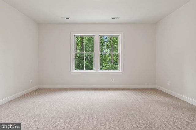 2305 STRYKER AVE, Vienna, VA 22181