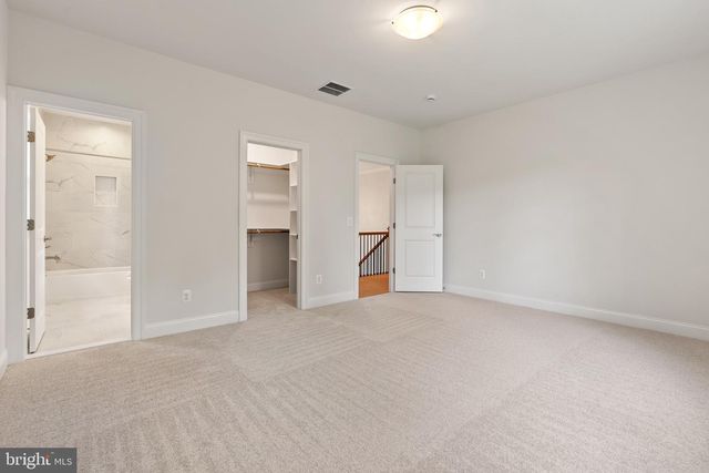 2305 STRYKER AVE, Vienna, VA 22181