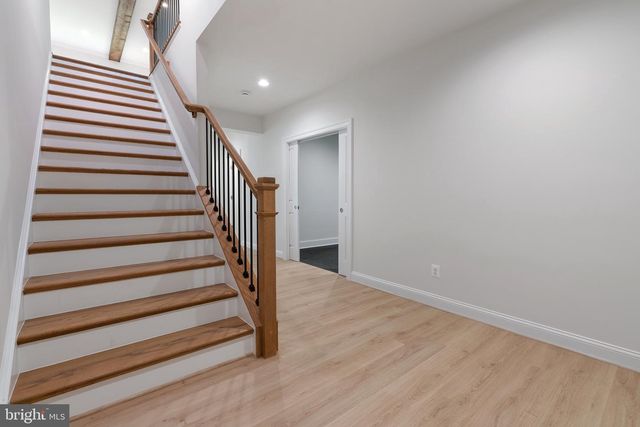 2305 STRYKER AVE, Vienna, VA 22181